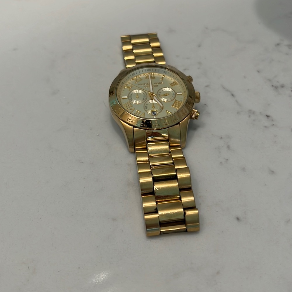 Michael Kors MK-8214 gold men’s watch slightly used